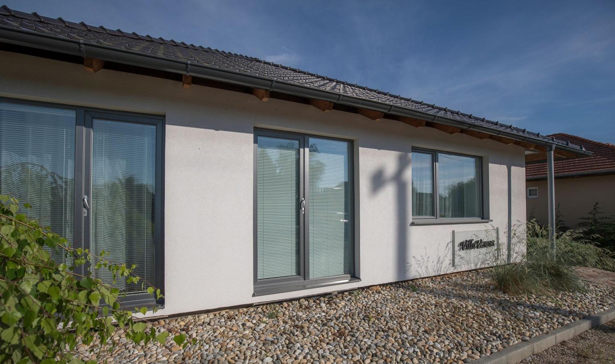 Villa Vamus Vendeg- Es Rendezvenyhaz Vámosszabadi Eksteriør bilde