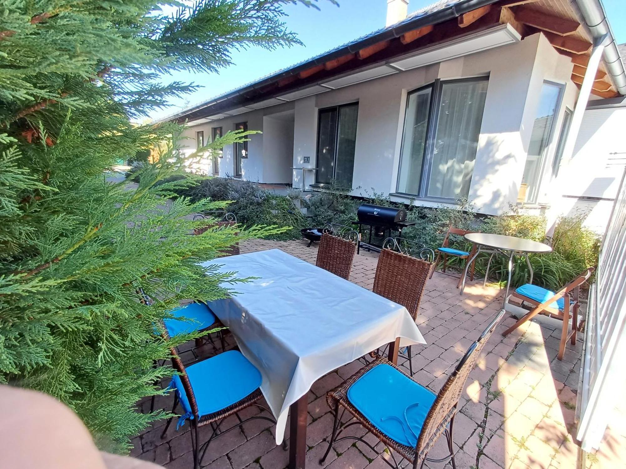 Villa Vamus Vendeg- Es Rendezvenyhaz Vámosszabadi Eksteriør bilde